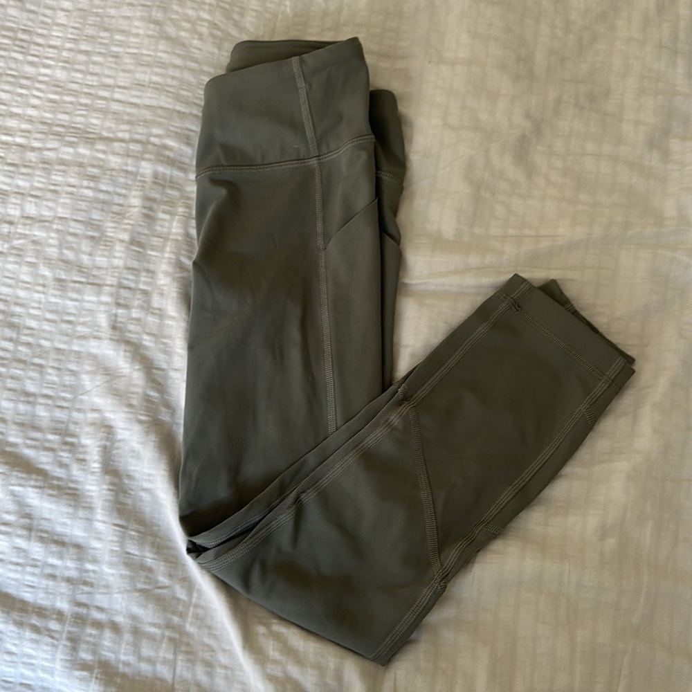 Lululemon Pace Rival Crop - Picture 3 of 9